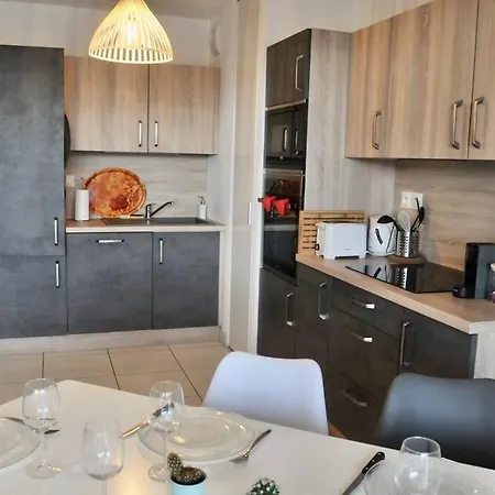 Apartman Elegant & Spacieux, Place Du Dauphin A *