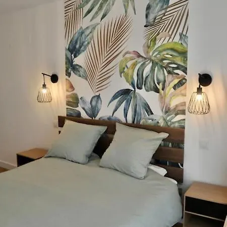 Elegant & Spacieux, Place Du Dauphin A Apartman