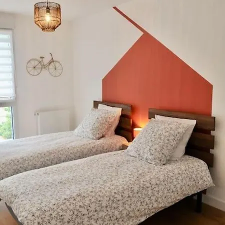 Elegant & Spacieux, Place Du Dauphin A Apartment